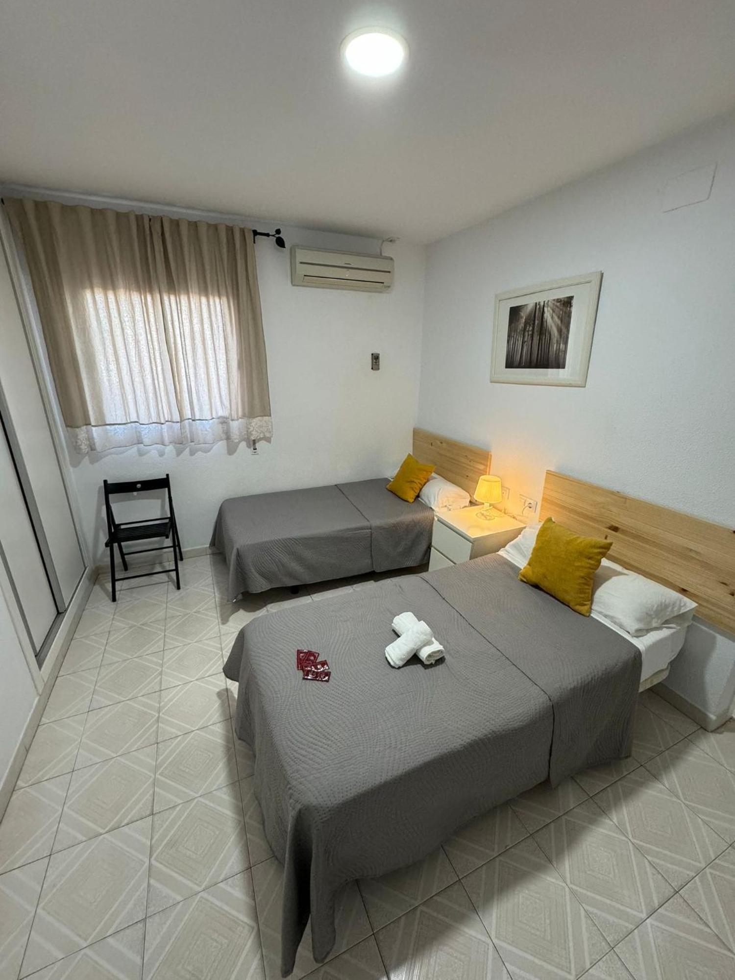 Hostal Avenida كونيل ذي لا فرونتيرا المظهر الخارجي الصورة