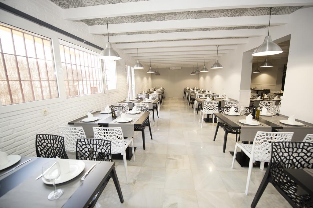 Hostal Avenida كونيل ذي لا فرونتيرا المظهر الخارجي الصورة